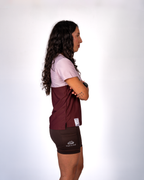 ESSENTIAL RUN TEE BURGUNDY