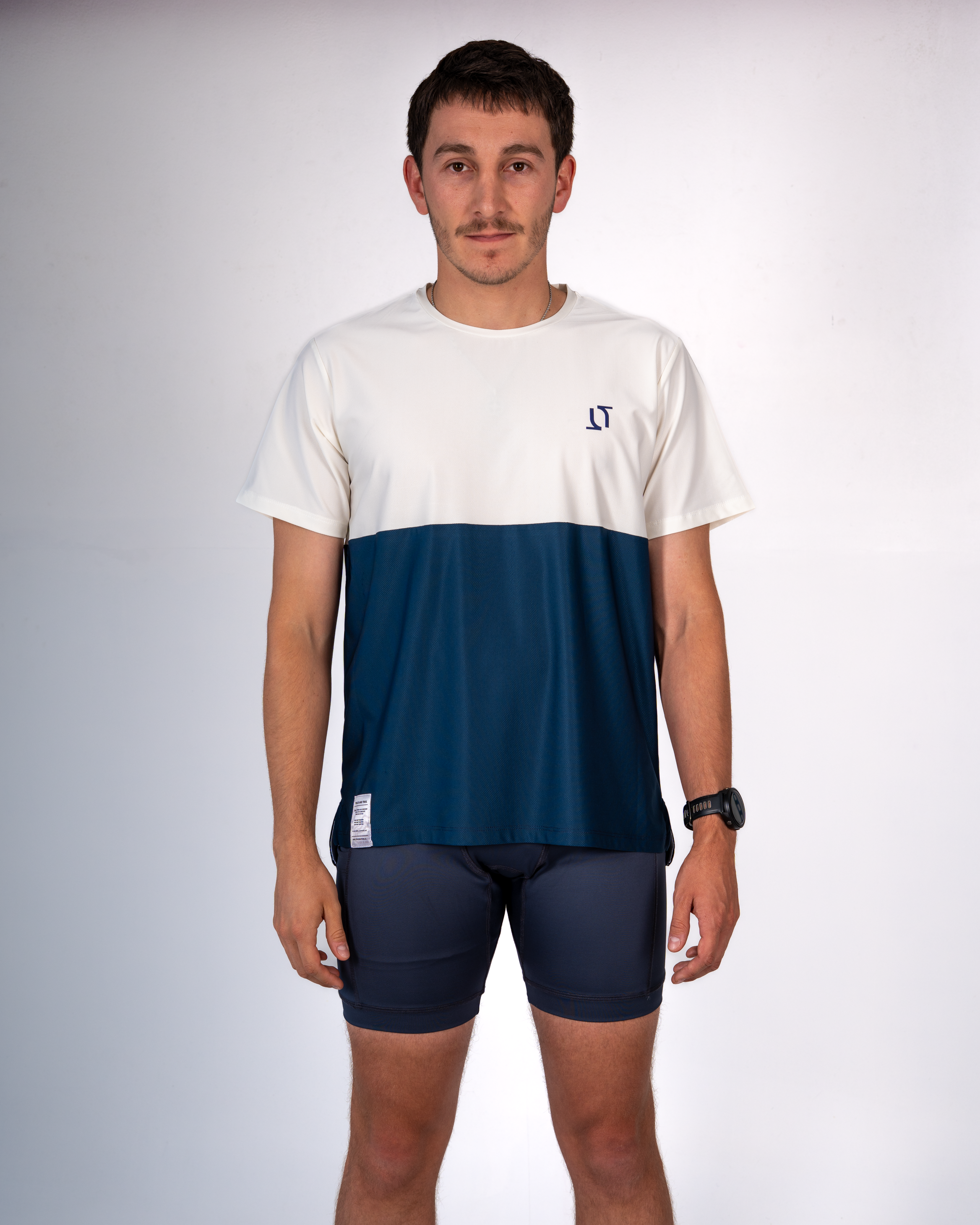 ESSENTIAL RUN TEE BLUE