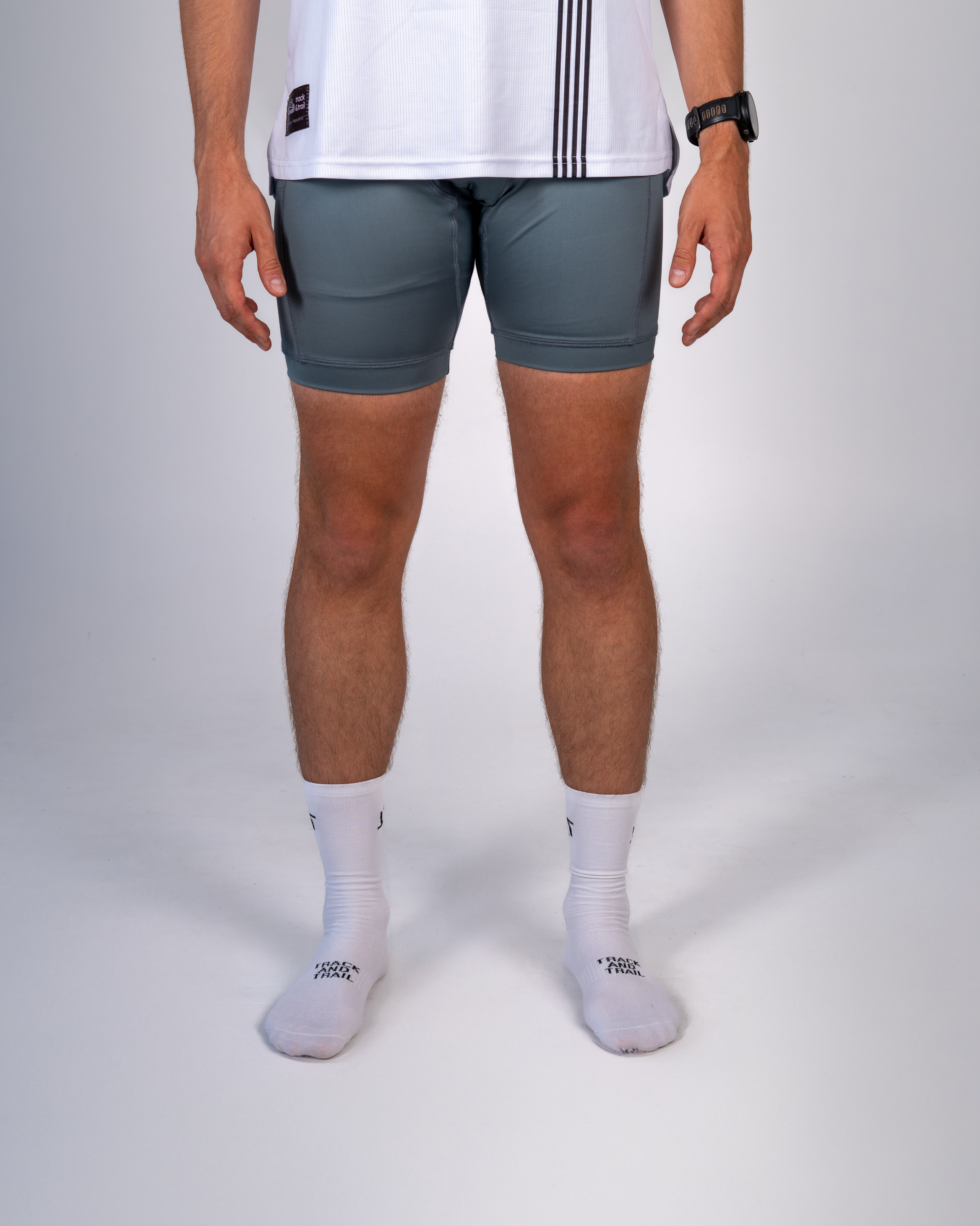 ESSENTIAL RUN TIGHT GREEN