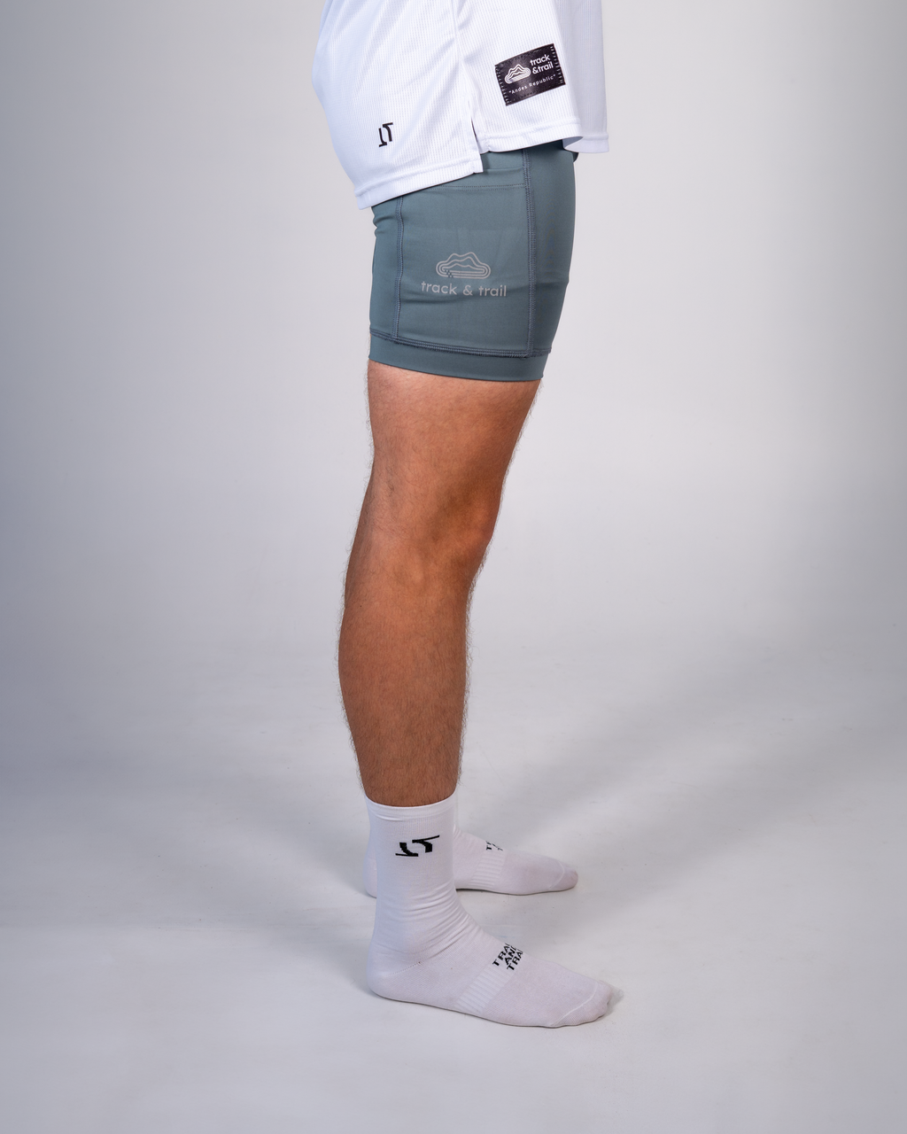 ESSENTIAL RUN TIGHT GREEN