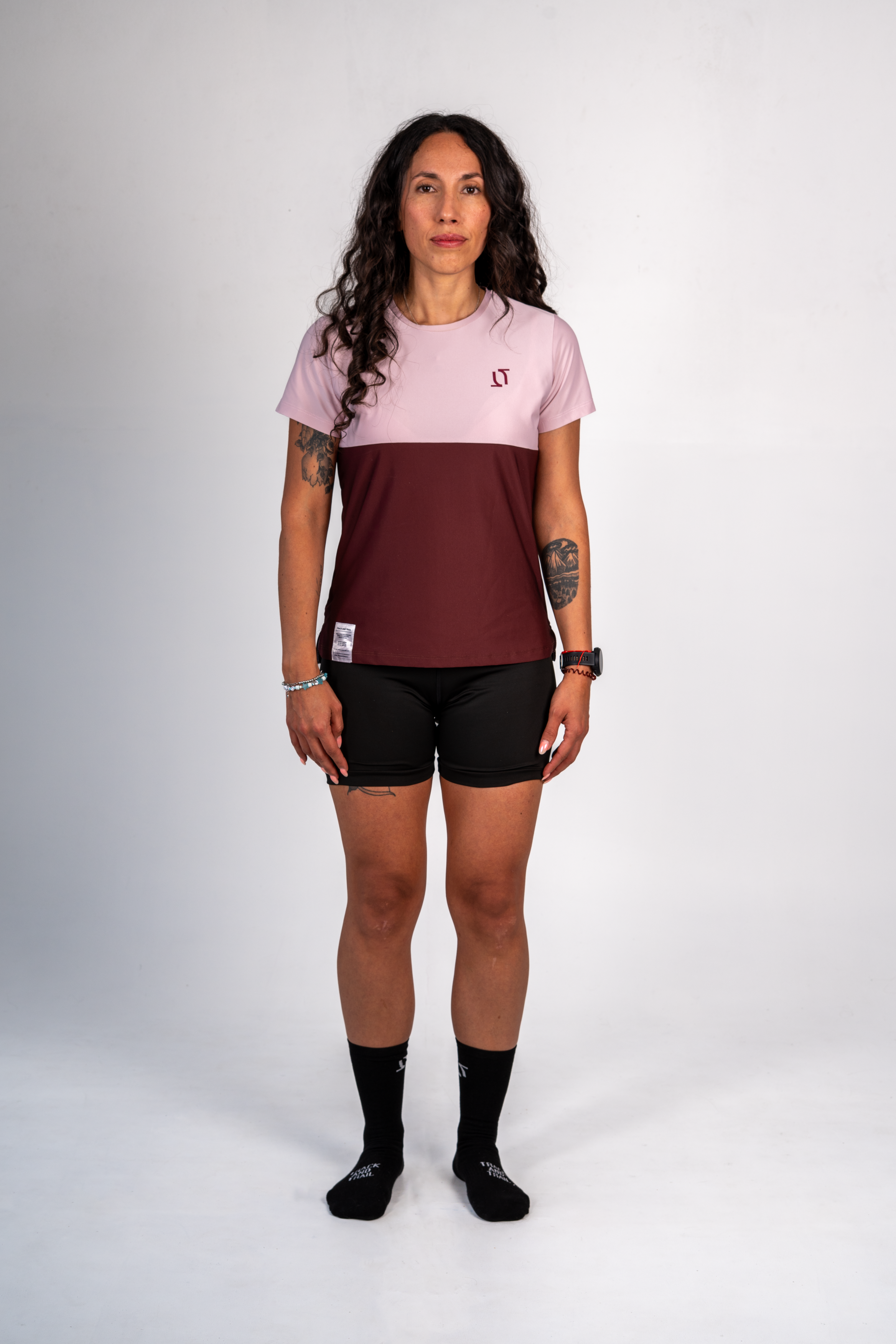ESSENTIAL RUN TIGHT BLACK